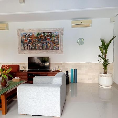 Pondok Indah Villa Ujung Exterior foto