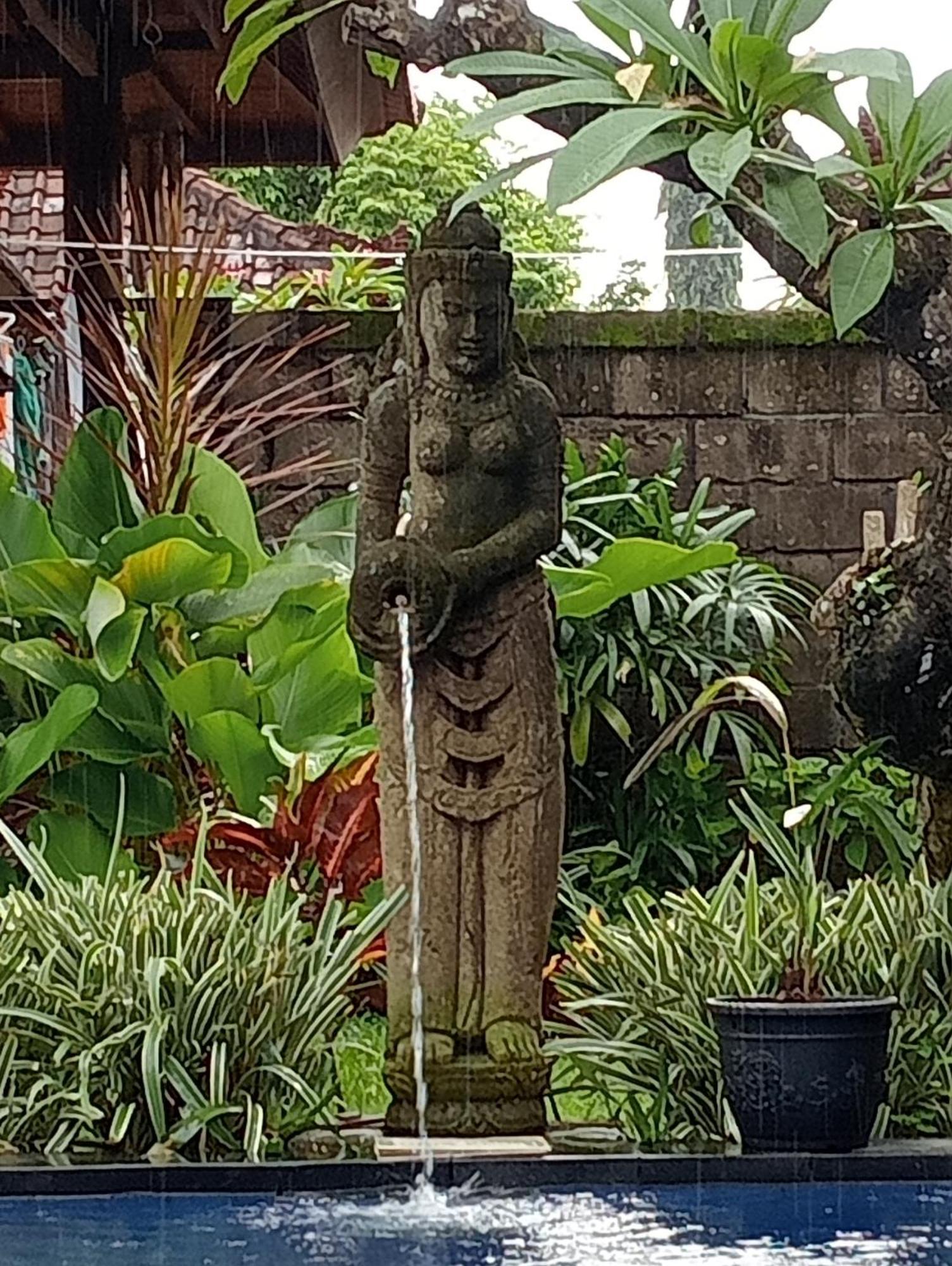 Pondok Indah Villa Ujung Exterior foto